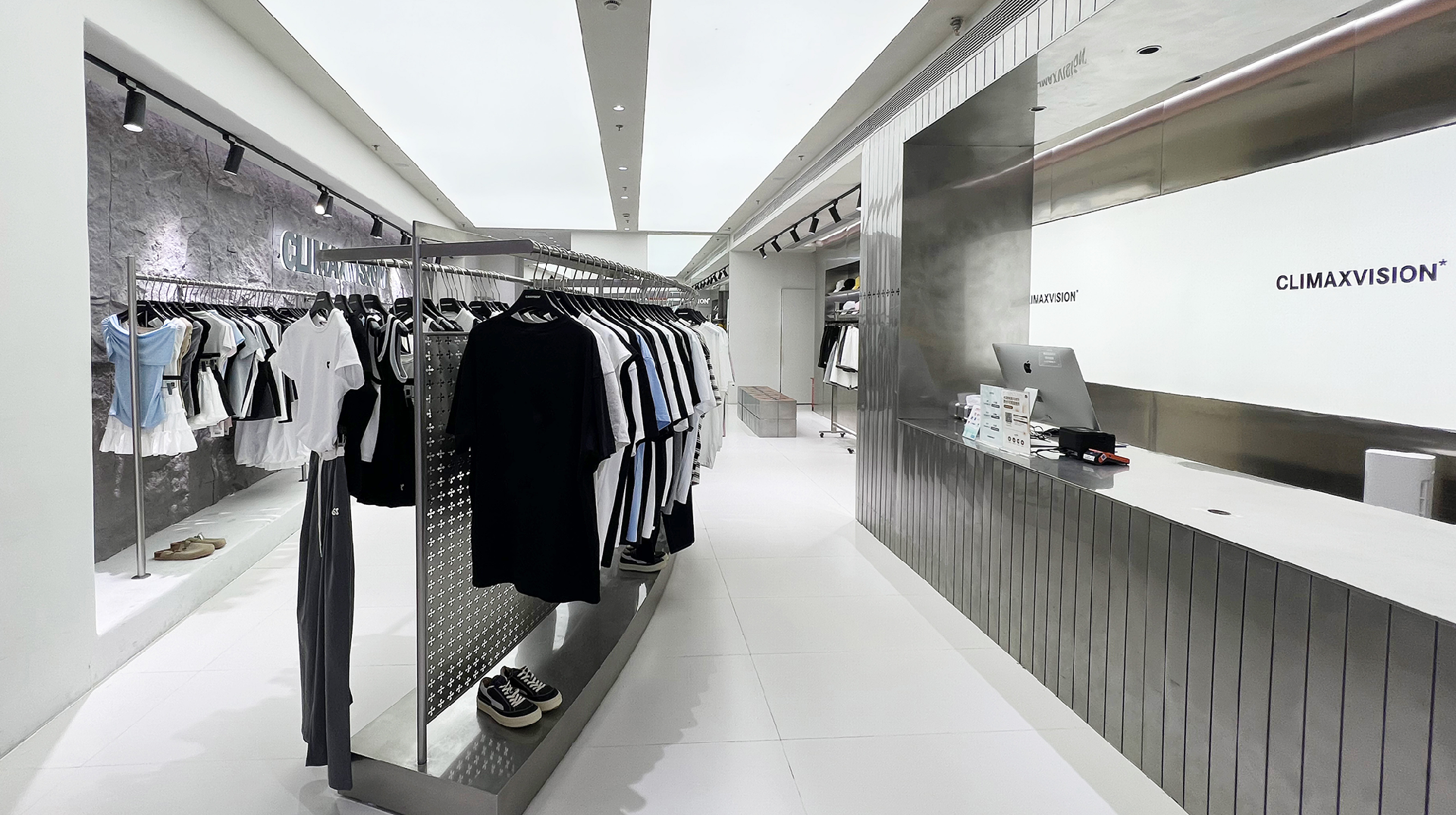 杭州湖浜銀泰in77店