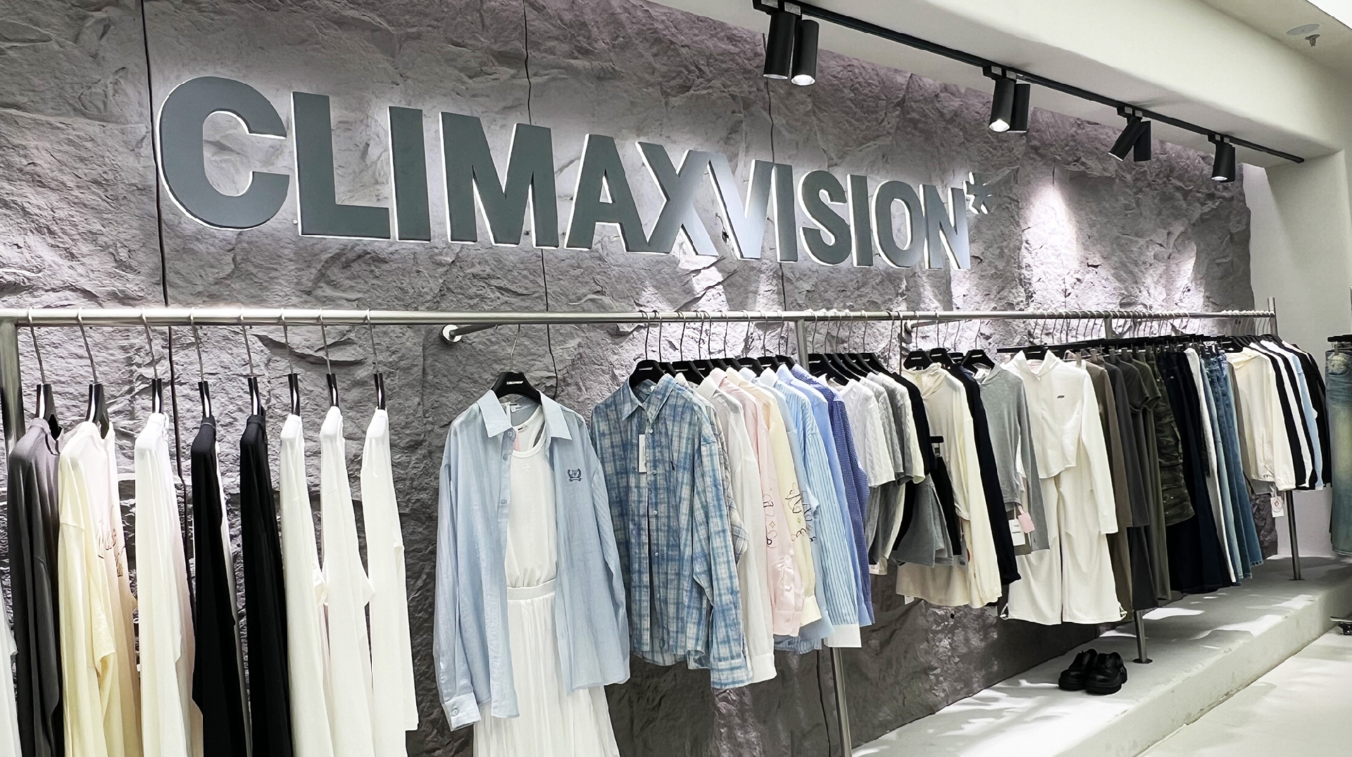 杭州湖浜銀泰in77店